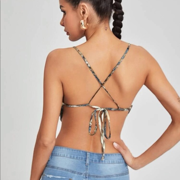 Crop top - Picture 3 of 4